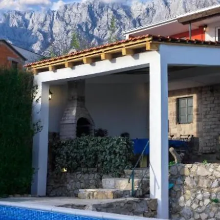 Moreta Villa